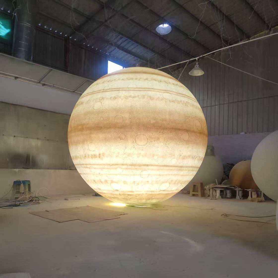 月球灯花园别墅庭院民宿景区月亮灯玻璃钢树脂星球灯亮化景观户外