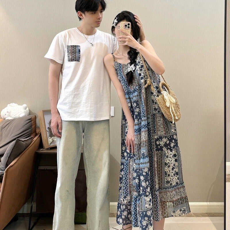 情侣装夏季法式复古碎花吊带连衣裙时尚收腰显瘦设计感度假风裙子