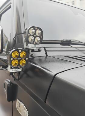 北京BJ40A柱射灯越野车改装行李架led超亮牧马人a柱机盖无损支架