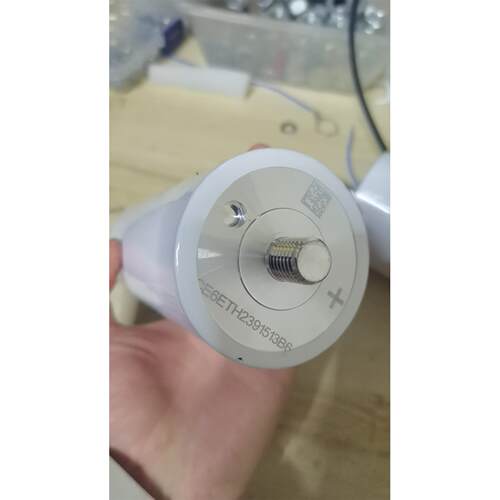 超级法拉电容3v3200F，全新电容，质量保证，螺柱连接