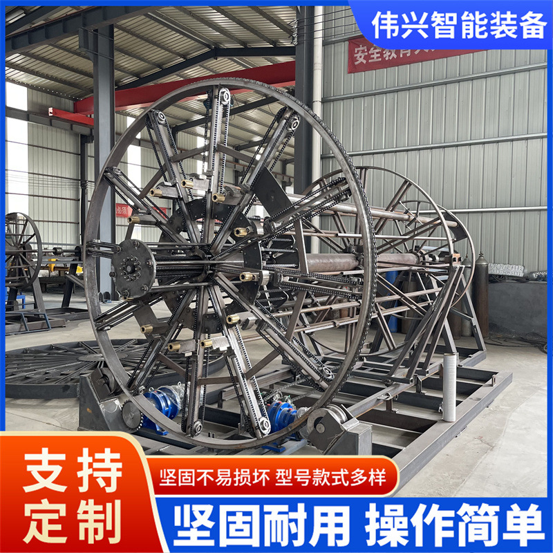 水泥管钢筋笼滚焊机 水泥管设备钢筋滚笼机 专业缠绕水泥管钢筋笼