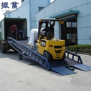 厂家现货销售移动登车桥手动调节高度 卸货登车台 叉车集装 箱装