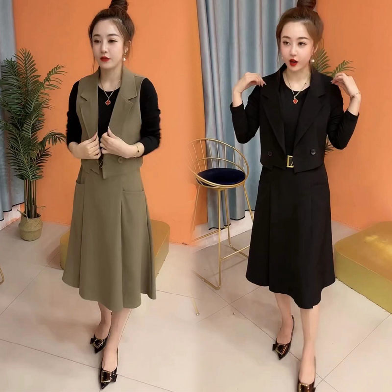 网红爆款2022年秋季新款韩版时尚套装女修身显瘦马V甲连衣裙两件