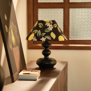 新款海派复古风台灯卧室法式中古印花设计客厅边柜装饰实木床头灯