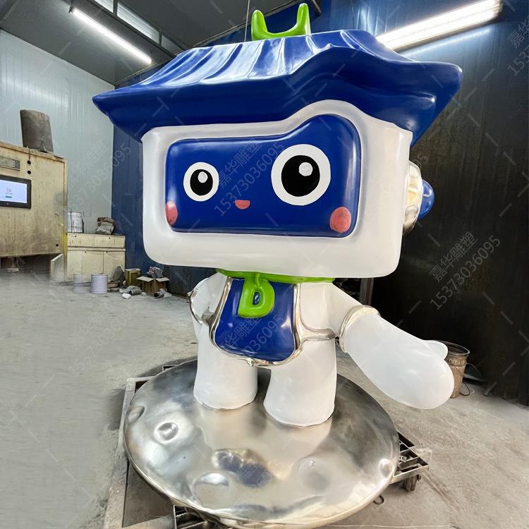 玻璃钢雕塑制作户外卡通雕塑机器人房子电镀商场幼儿园摆件