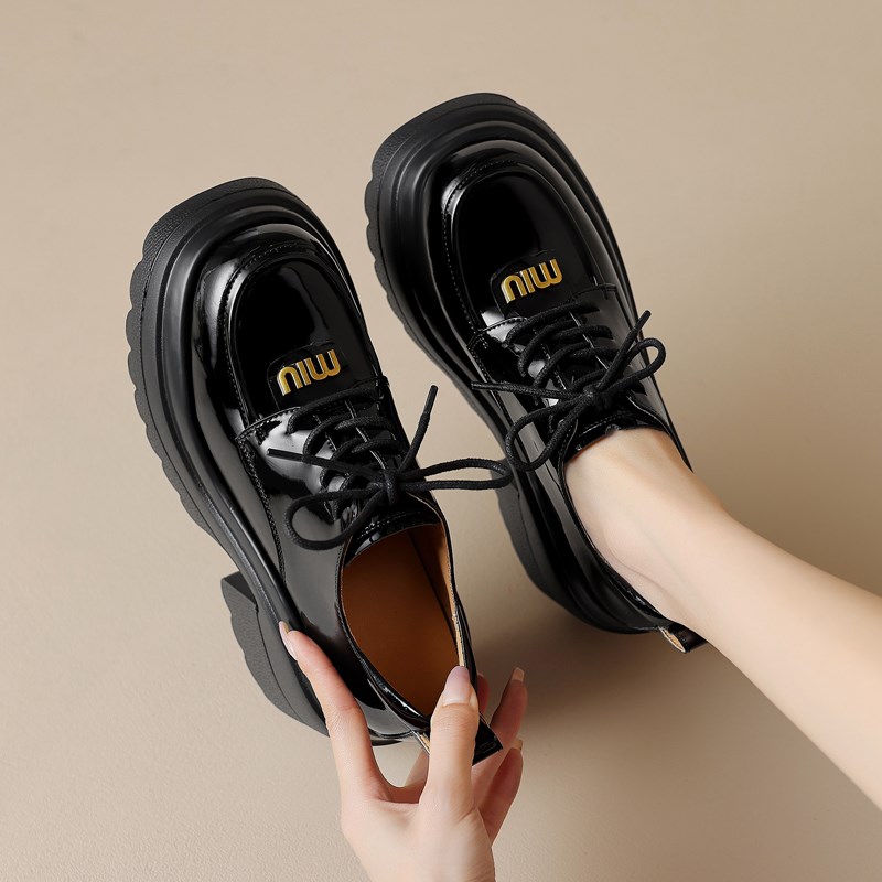 小个子10cm增高小皮鞋女漆皮黑色圆头系J带单鞋运动厚底坡跟松糕