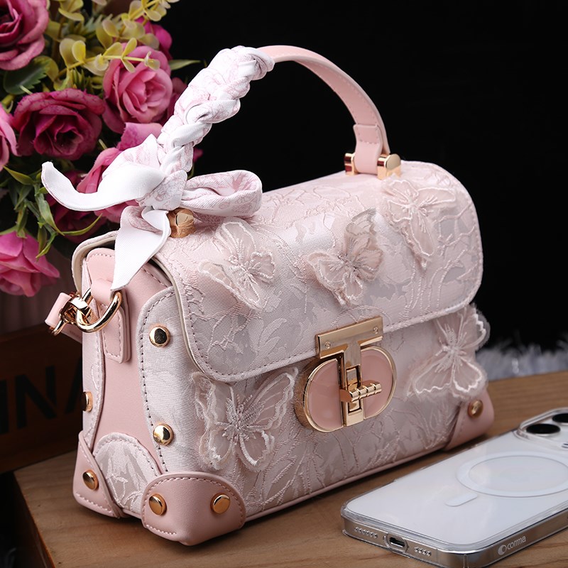 正品真皮女包2025新款时尚百搭牛皮刺绣洋气手提包单肩斜挎小方包