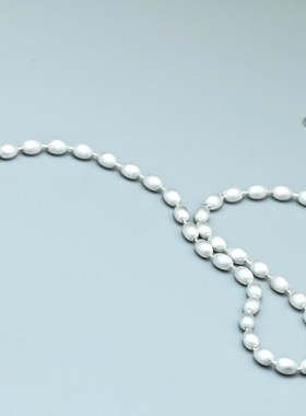 重工拉丝椭圆串珠项链女小众高级感轻奢银球叠戴锁骨链珍珠毛衣链