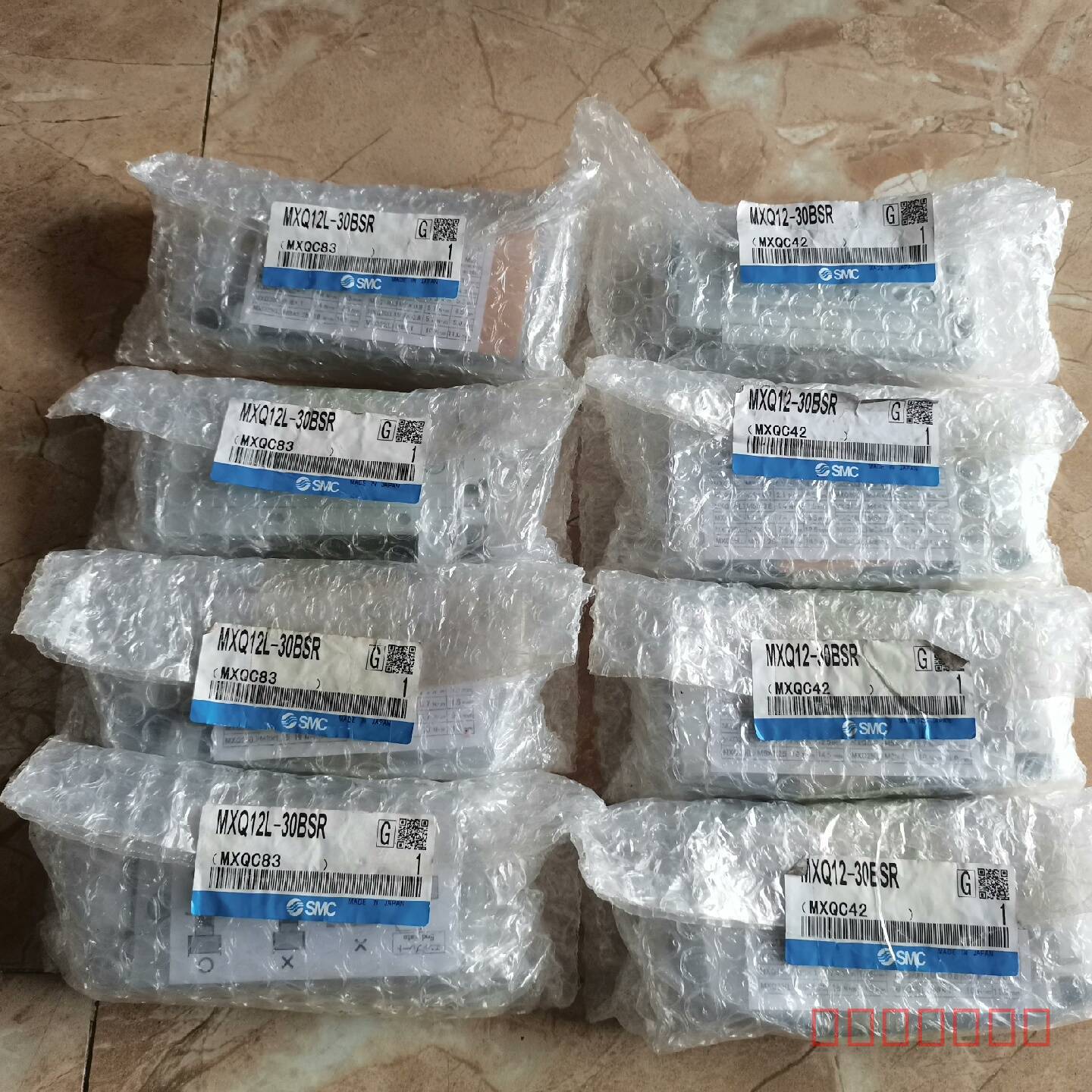 议价气缸MXQ12-30BSR MXQL12-30BS维修