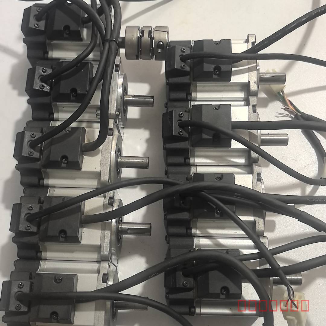 议价松下伺服电机  MSMF022L1U2M 9台，二手维修