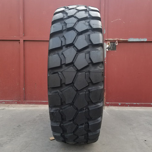365/85R20越野车轮胎365/85R20消防车全钢丝真空工程机械轮胎