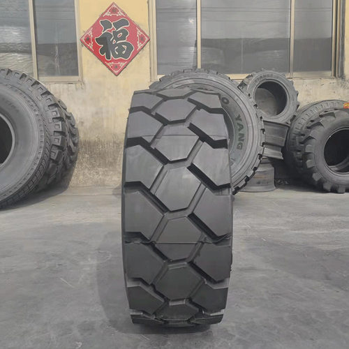 315/70R15轮胎 全新正品耐磨 300R15港口叉车机场平板拖车轮胎