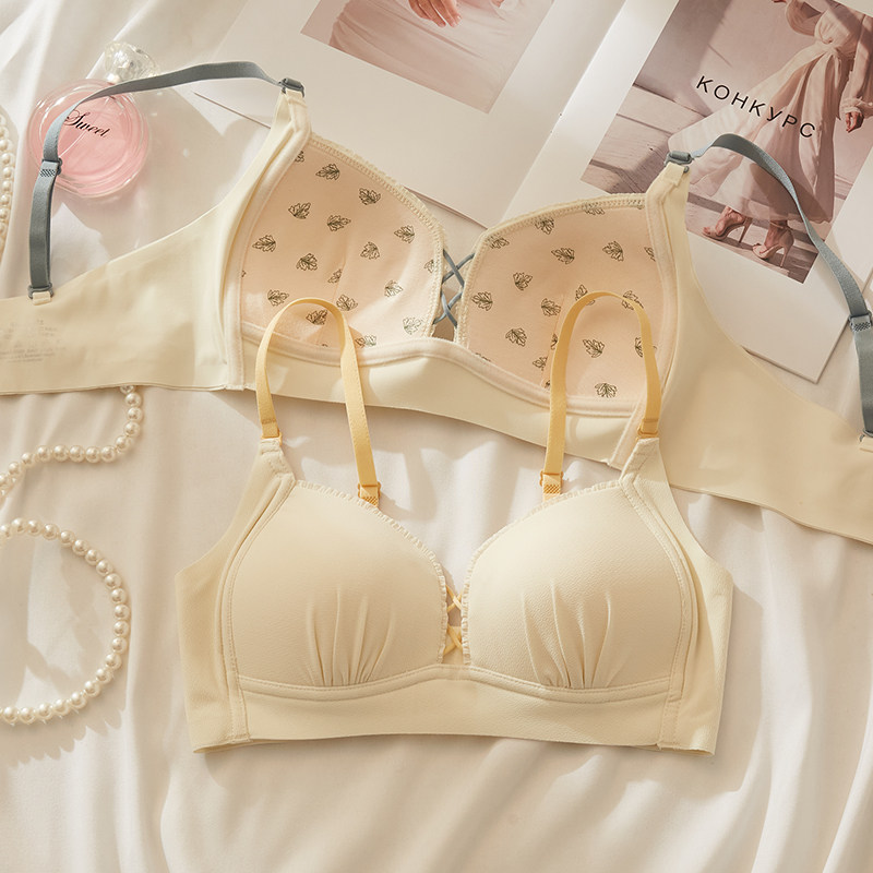 无痕日系内衣女小胸聚拢无钢圈收副乳上托大胸显小夏天薄款文胸罩