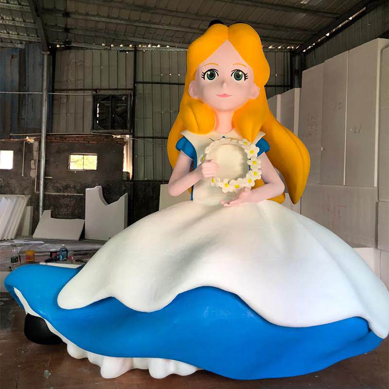 泡沫雕塑定制大型卡通动物人物造型婚庆城堡软泡雕商业街美陈户外