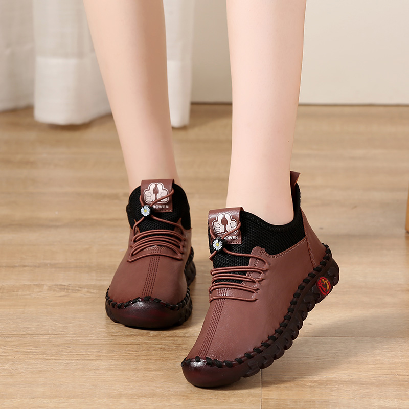 平底鞋女妈妈鞋真m舒适牛筋底春秋休闲百搭软底皮中老年女士皮鞋