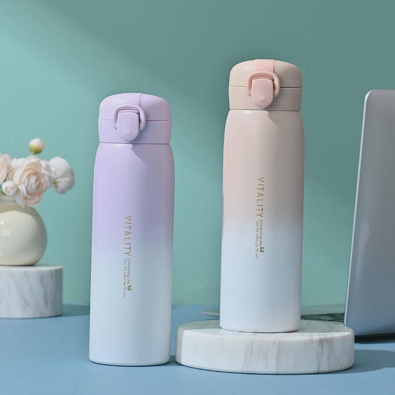 弹跳盖保温d水杯子壶男生大容量男款304不锈钢男士学生高级感弹扣