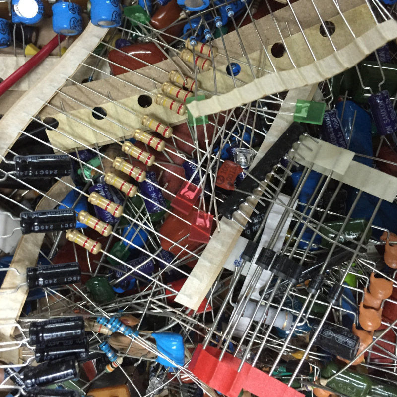 学校学生学习实验混装电子元件包组装DIY制作散件电容电阻发光管,电子元器件市场,其它元器件,淘宝优惠券,粉丝福利购,淘宝优惠卷