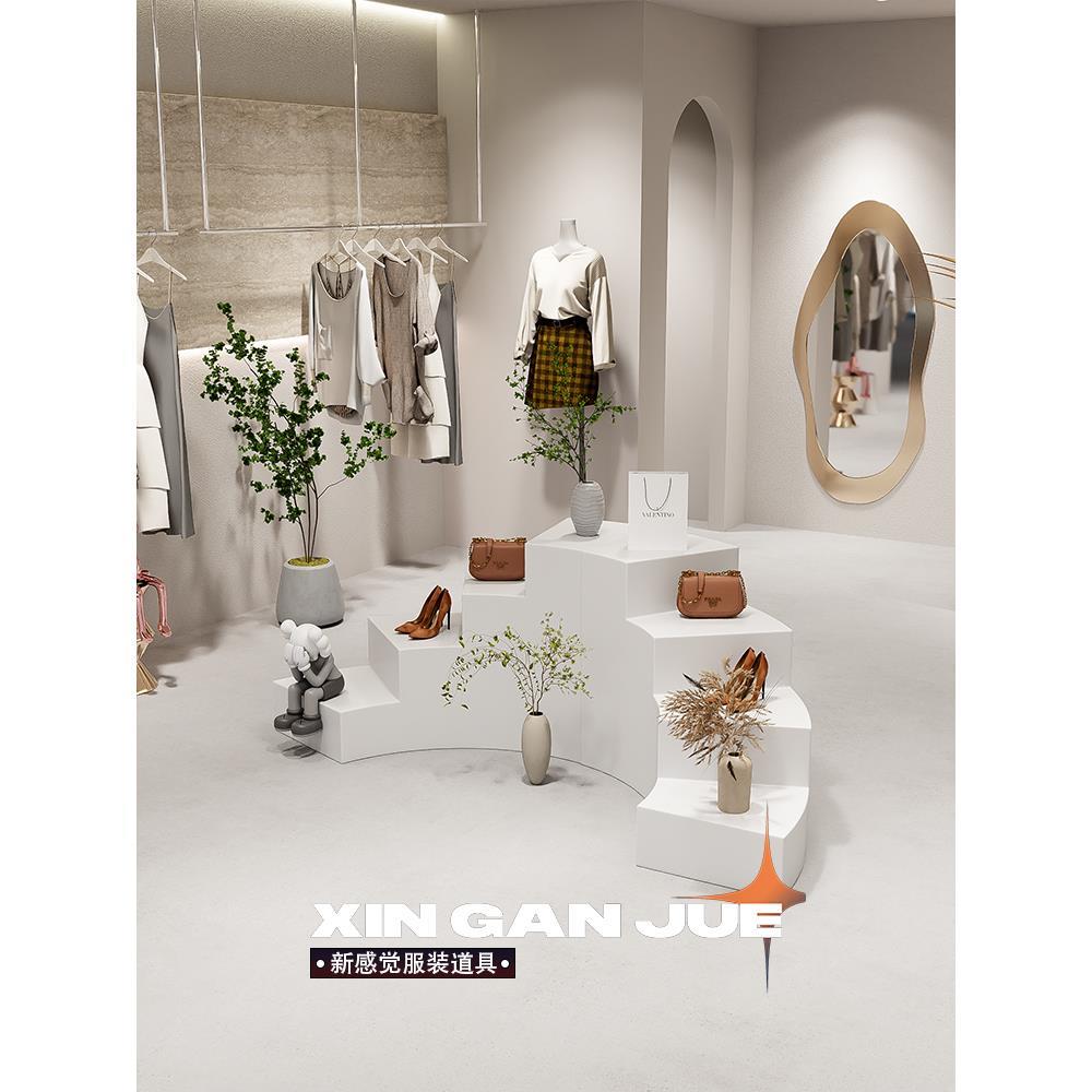弯曲楼梯中岛台曲线展示台桌子橱窗落地高低展台网红异形流水台