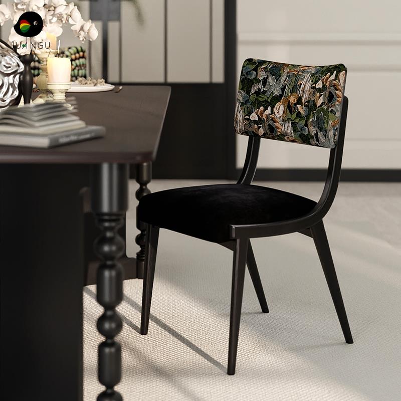 中古风黑色2025新款法式覆古餐桌椅实木子客厅家用设计师靠背书桌
