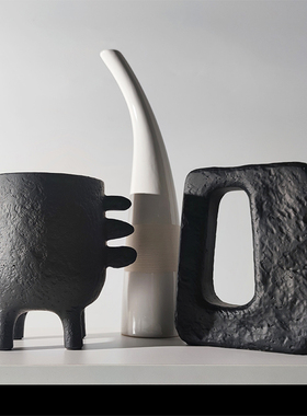 极简北欧黑色抽象树脂花瓶摆件侘寂样板房客厅玄关桌面家居装饰品