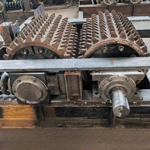 煤矿用大型煤矸石块狼牙破碎机全液压双齿辊破厂家防爆电机碎煤机