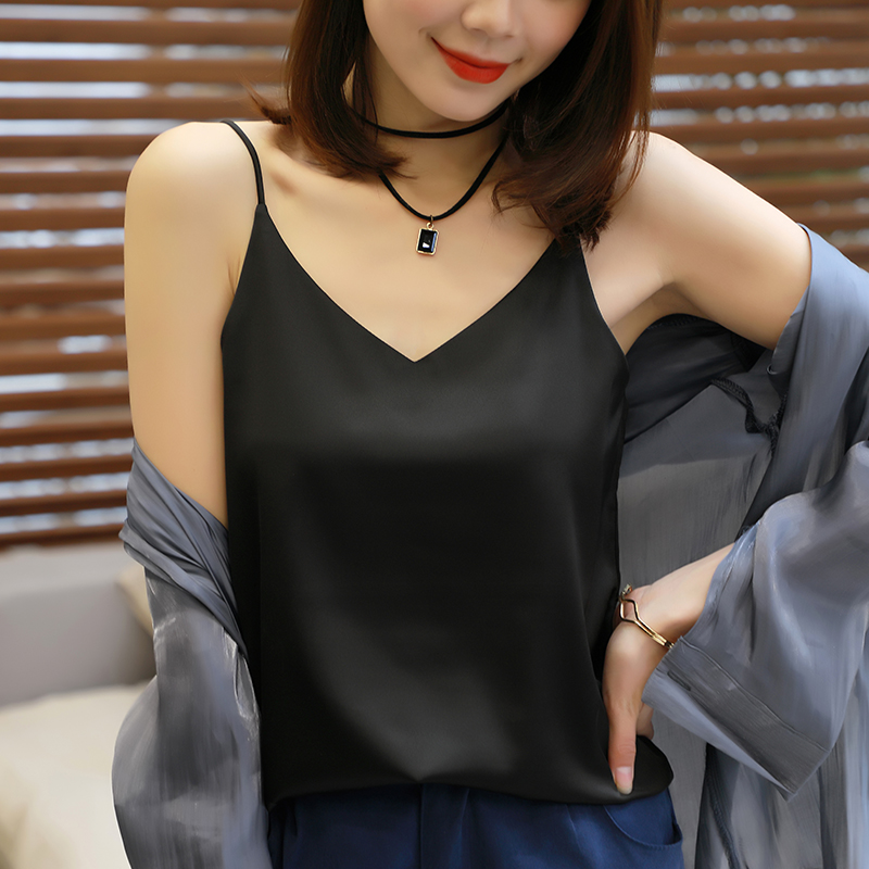V-neck suspender with sexy silk satin vest for womens loose summer wear, bottoming shirt, black sleeveless top