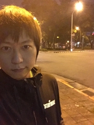 五月天白色情侣装同款阿信潮牌