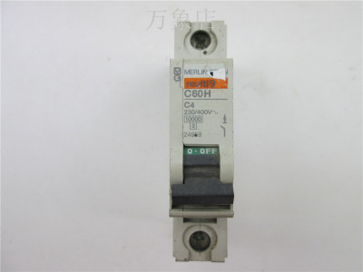 MERLIN GERIN 小型断路器C60H C4 实物拍摄