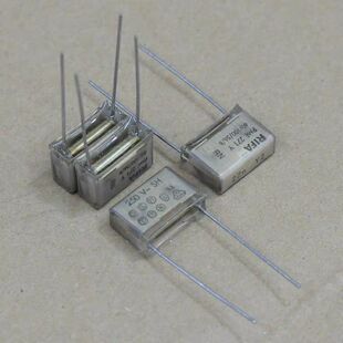 PME271Y522MR30 薄膜电容器 250v22nf  15.2mm RIFA   KEMET