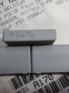 MMKP383 2500V 3.3nf 3300P 3n3 0.0033uf VISHAY 332 5%薄膜电容