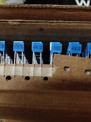 B32529C1473K289 薄膜电容器 B32529 100v0.047uF  10% EPCOS