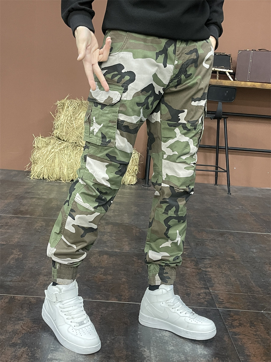春秋休闲裤男款修身工装裤青年潮牌时尚长裤子2026年百搭迷彩束脚