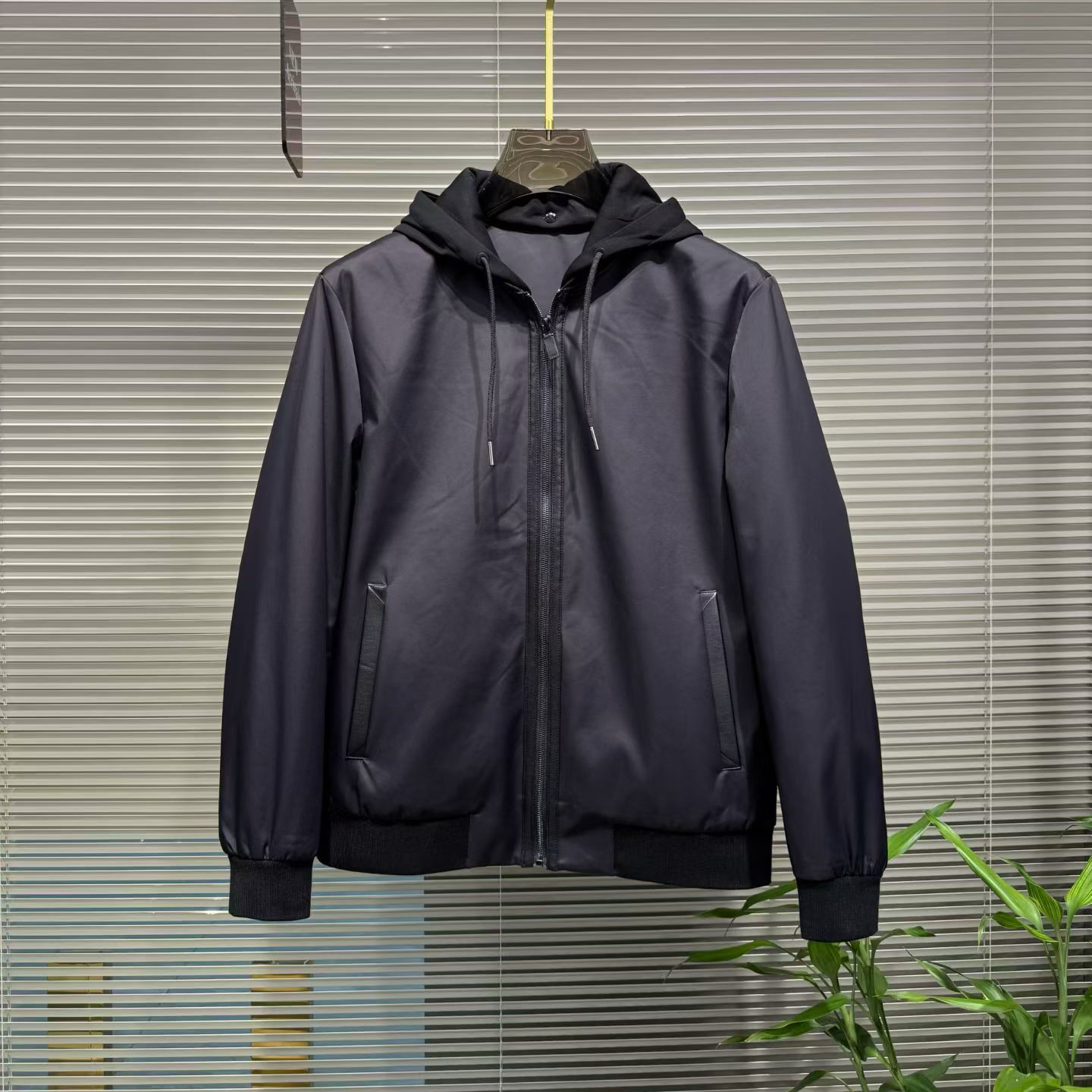 2025冬季新品可脱卸帽羽绒服夹克男欧货高端修身简约休闲90白鸭绒