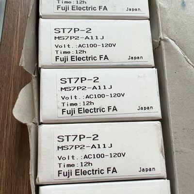 时间继电器ST7P-2/AC100-120V
