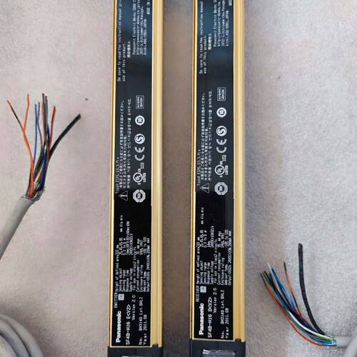 SUNX SF4B-H16 D/E 安全光栅 实物图 九成新
