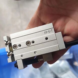 滑台气缸HLS8*30SB