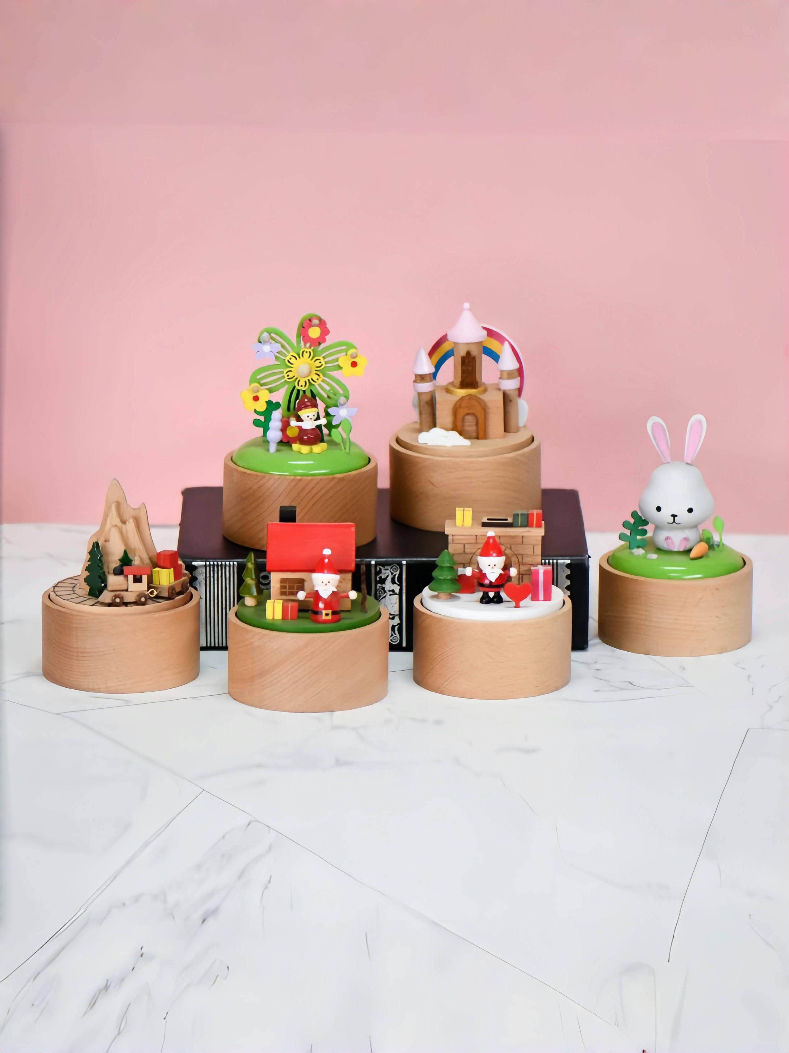 귀여운 뮤직 박스 나무 미니 회전 뮤직 박스 어린이 날 소녀 소년과 소녀 생일 부티크 크리 에이 티브 선물