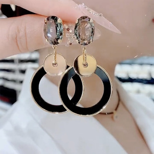 高级感轻奢大气水晶耳环冷淡风气质黑色圆形银针耳钉小众时尚耳饰