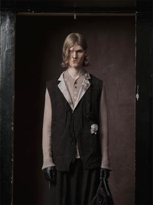 TAM TUAS 雾蔷薇 植物染双面亚麻胸花马甲《伊索尔的旧梦》