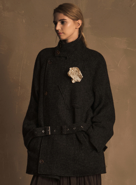 TAM TUAS【伦敦情人】粗花呢哈灵顿半高领挡片胸花短毛呢大衣男女