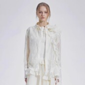 TAM 杏仁白丝质提花蕾丝拼接防晒罩衫 TUAS 银风铃