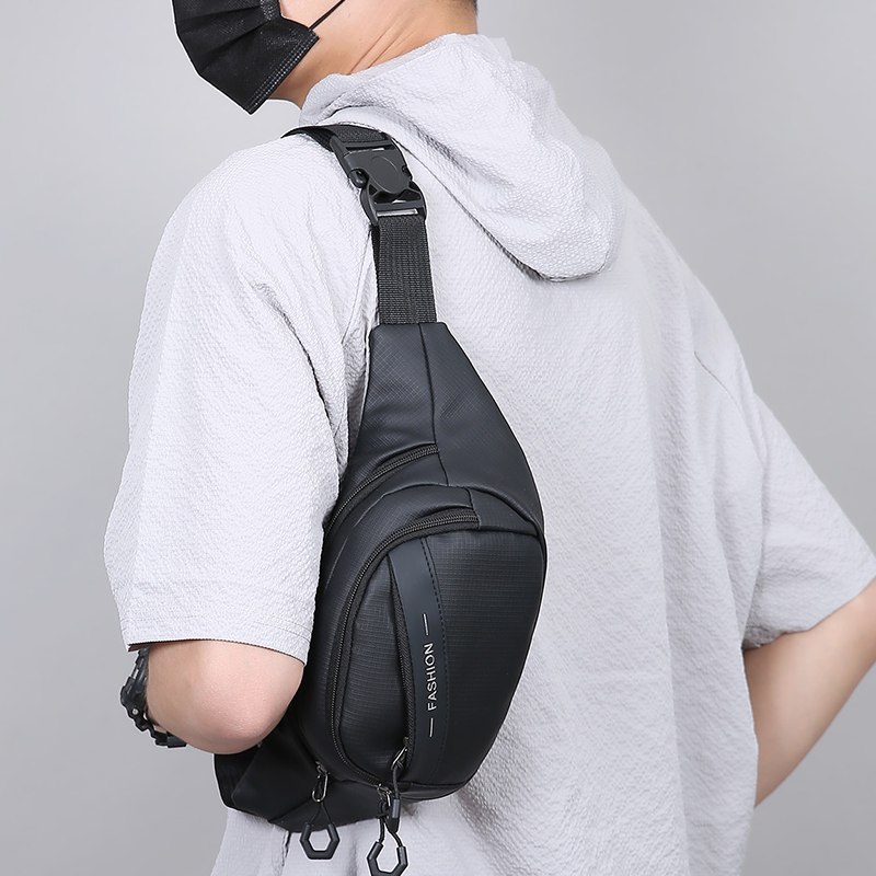 男士胸包商务休闲斜挎腰包单肩包大容量多层拉链小型男包轻便防水