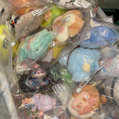 2号正版各大品牌周边奢侈品 钥匙扣 冰箱贴 贴纸 链接 一物一拍