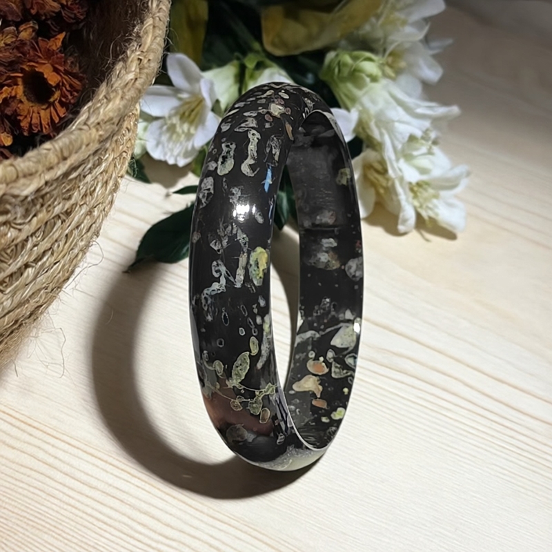 天然梅花玉手镯正宗原矿老料64-17-6