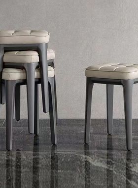 实木凳子家用可叠放客厅高档登子软包板凳灰色高端备用餐椅化妆凳