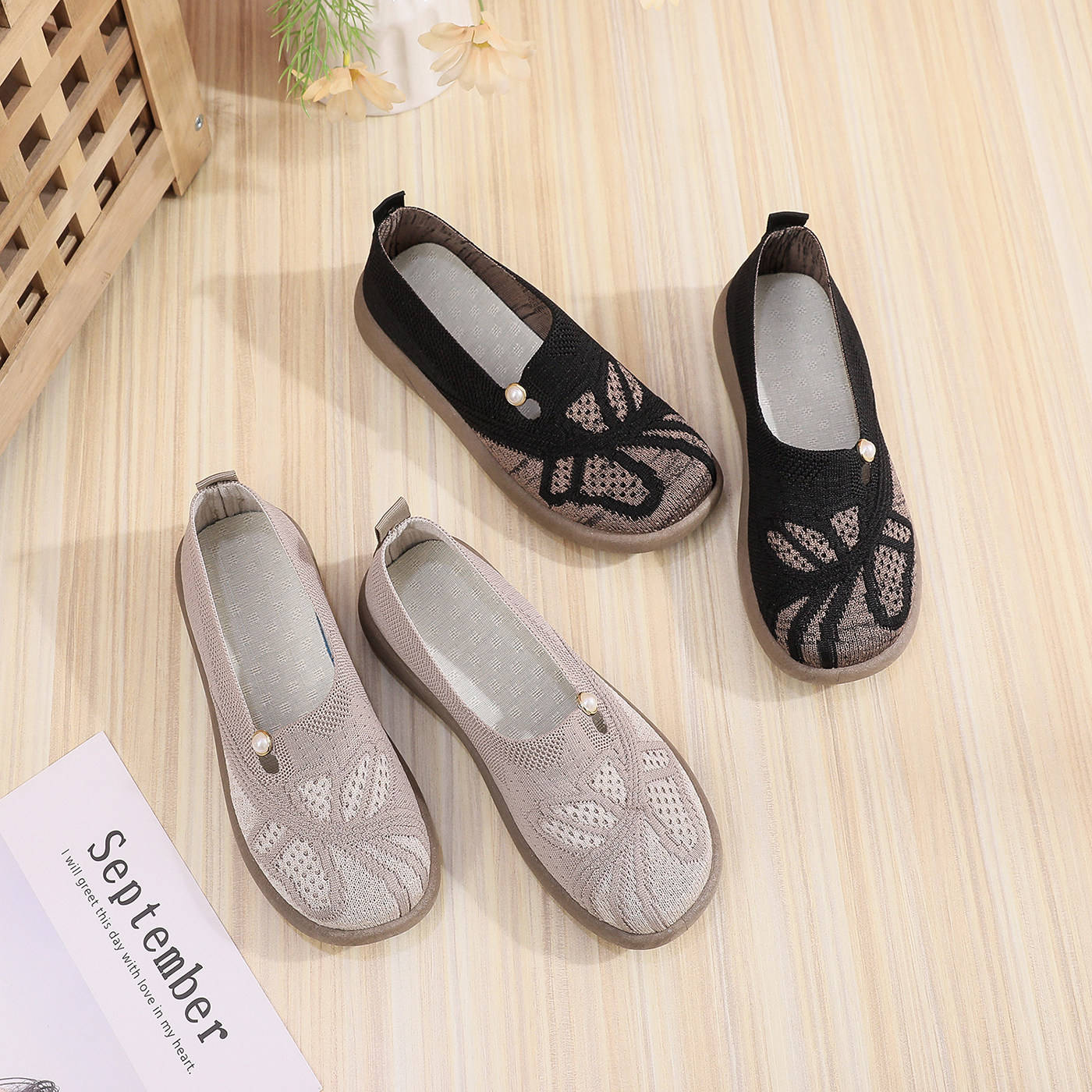 夏季老北京布鞋女鞋透气网面妈妈鞋软底防滑一脚蹬中老年舒适单鞋