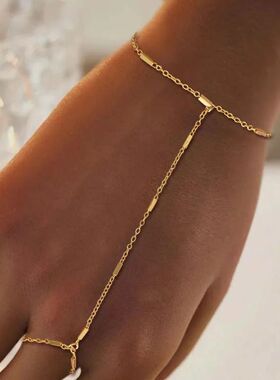 ndy Gold Colo Squae Hand Chain Ring Bacelet Fo Women Simple
