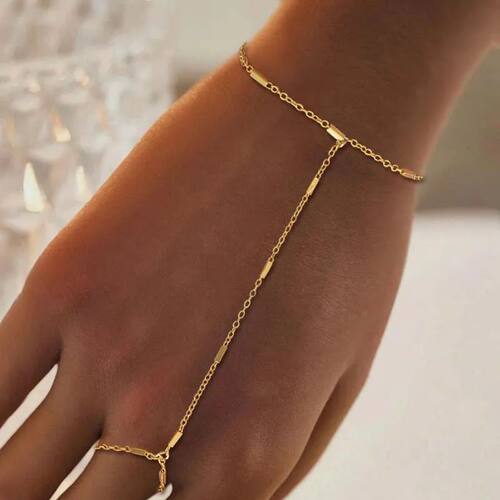 ndy Gold Colo Squae Hand Chain Ring Bacelet Fo Women Simple