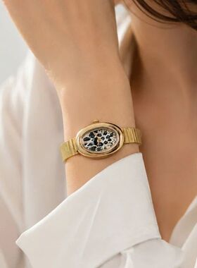 Vintage Gold Woman Watches Fashion Leopad Oval Dial Thin