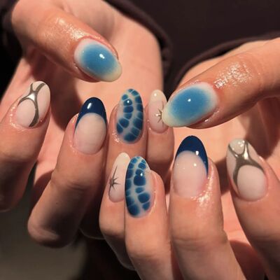 24PCS Blue Blued Fench False Nail At with Glue Simple Sta